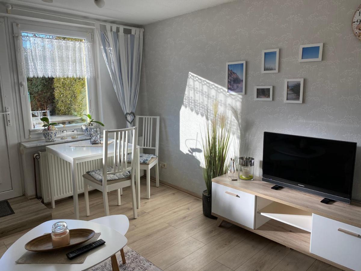 Gaestehaus Schmidt ボルテンハーゲン エクステリア 写真